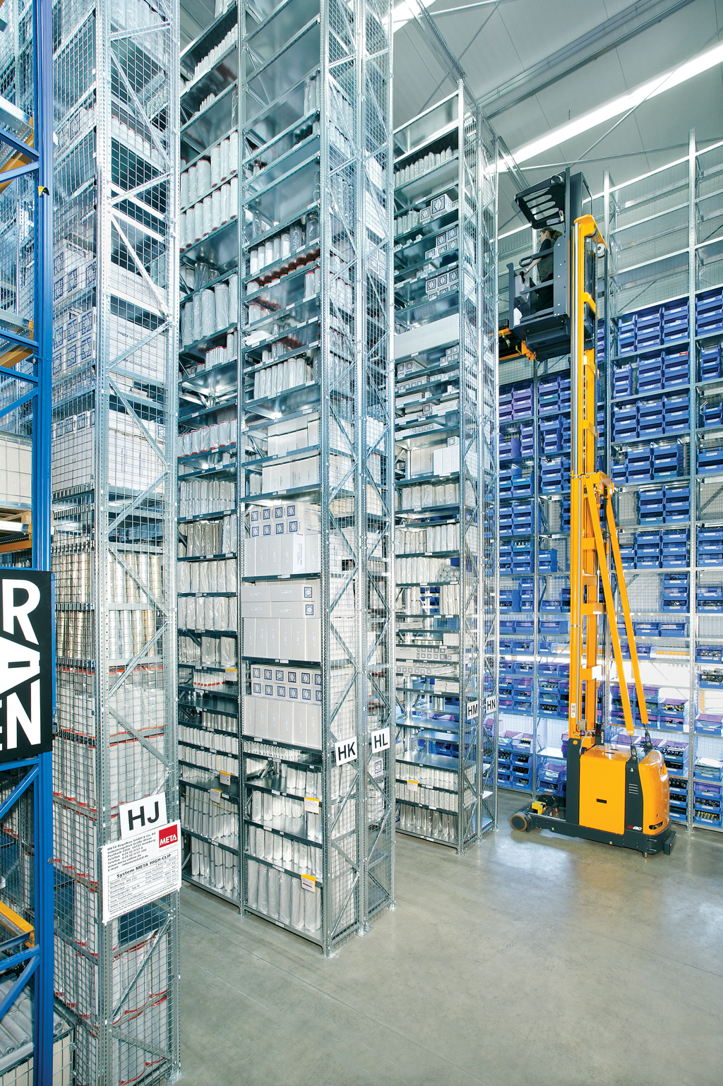 High-bay-shelving-2